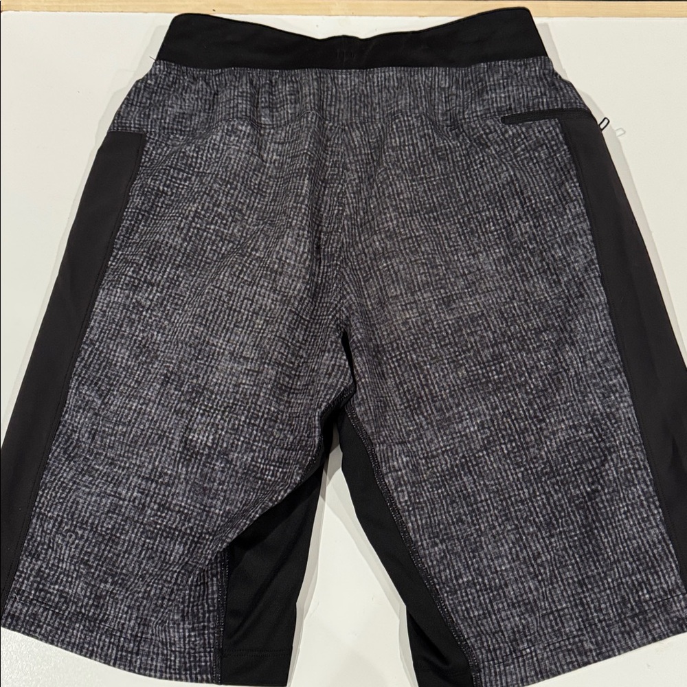 Lululemon T.H.E. Short *Linerless 11" I - Picture 3 of 3